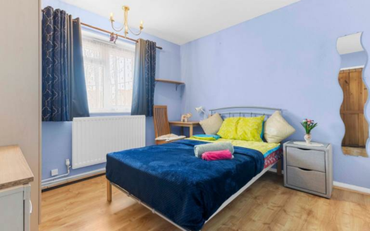 Double Room Available in W5 1BZ