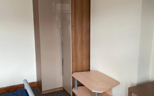 Double Room Available in NN2 6JP